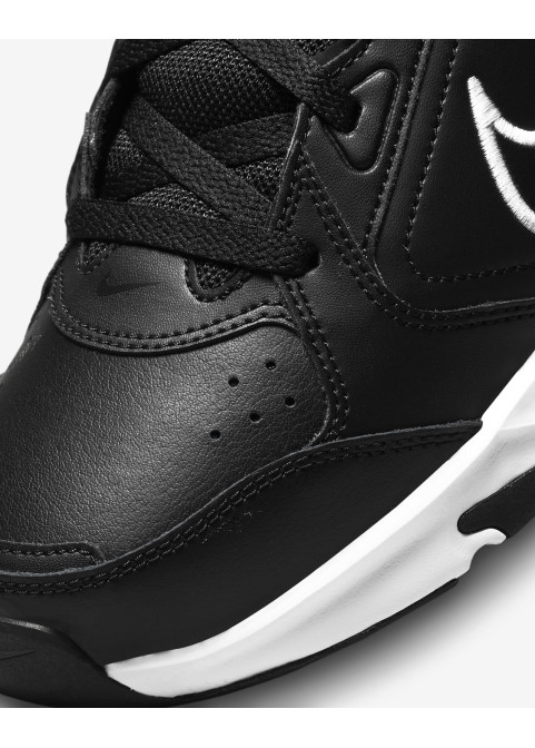 Nike defy all day black white